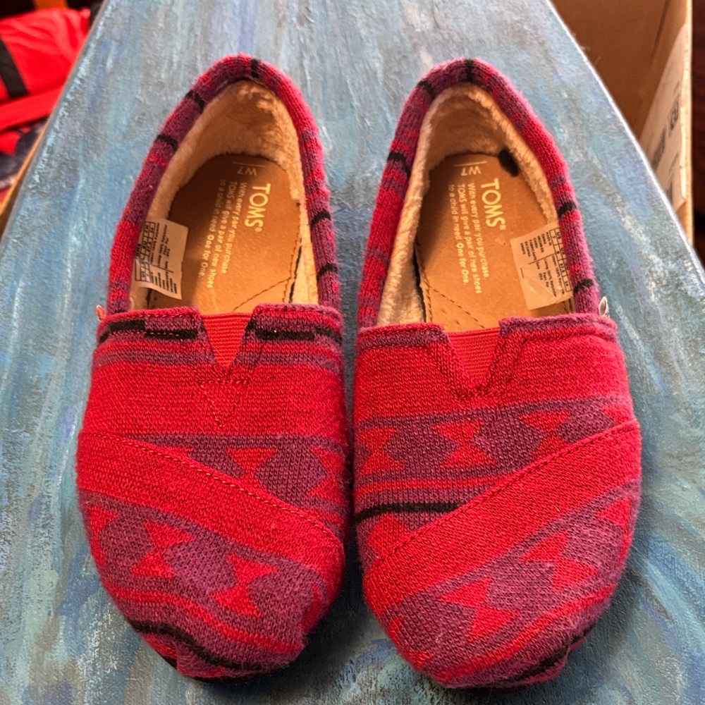 TOMS Vibrant Red and Purple Woven Slip-Ons